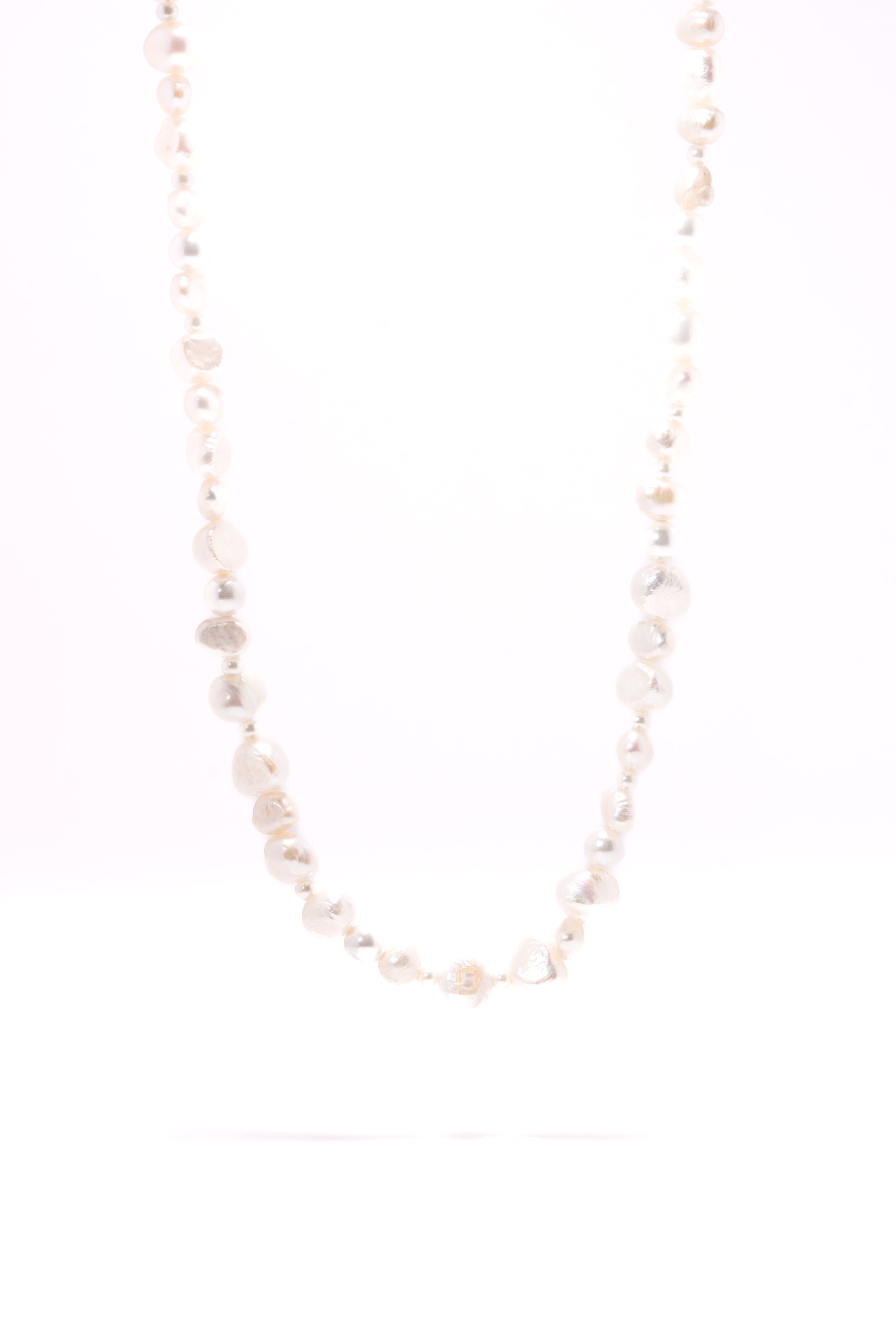 The Charming Pearl Necklace